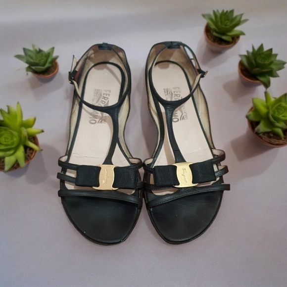 Salvatore Ferragamo Womens Sandals Size 9 - Picture 2 of 13